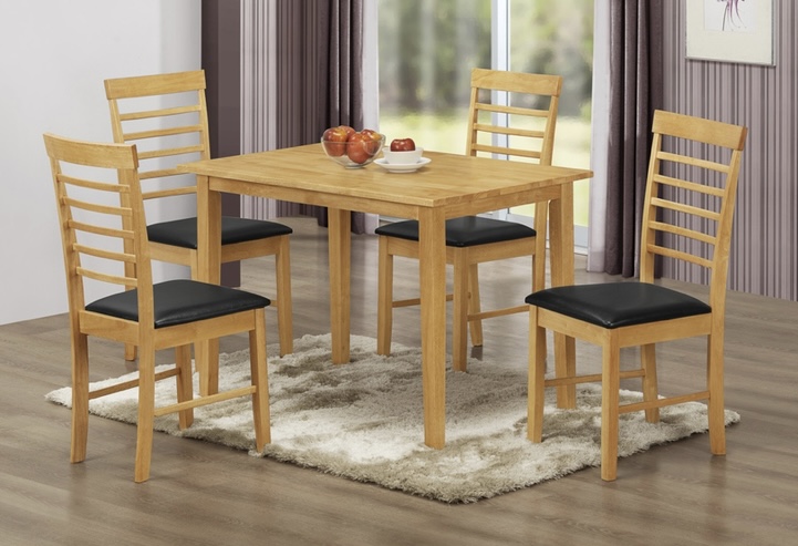 Screenshot Hanover light table and 4 chairs