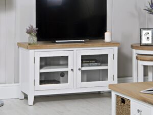 Eastry Oak painted standard TV unit