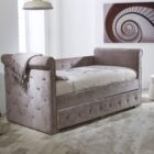 Zoe day bed and trundle Zoe day bed and trundle