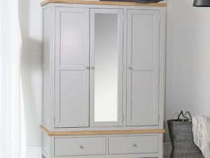 Eastry Oak painted 3 door robe