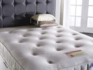 Belgravia winter /summer divan set